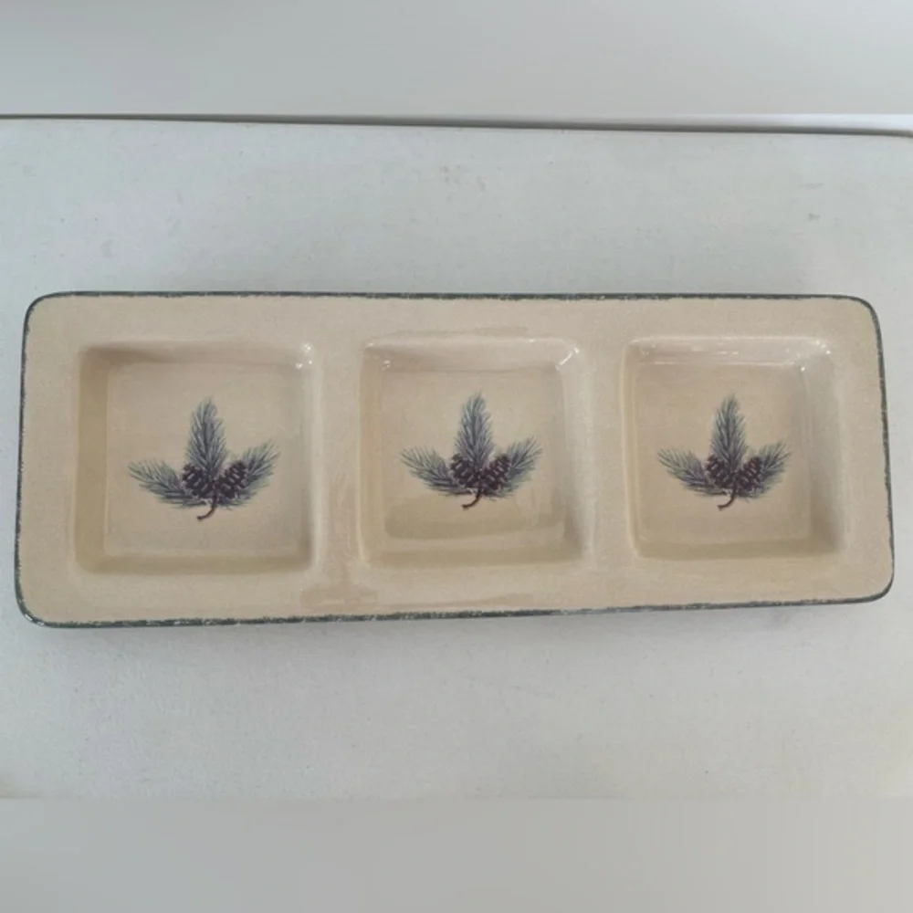 Home & Garden Party Northwoods Stoneware Rectangular Divided Server Pinecone